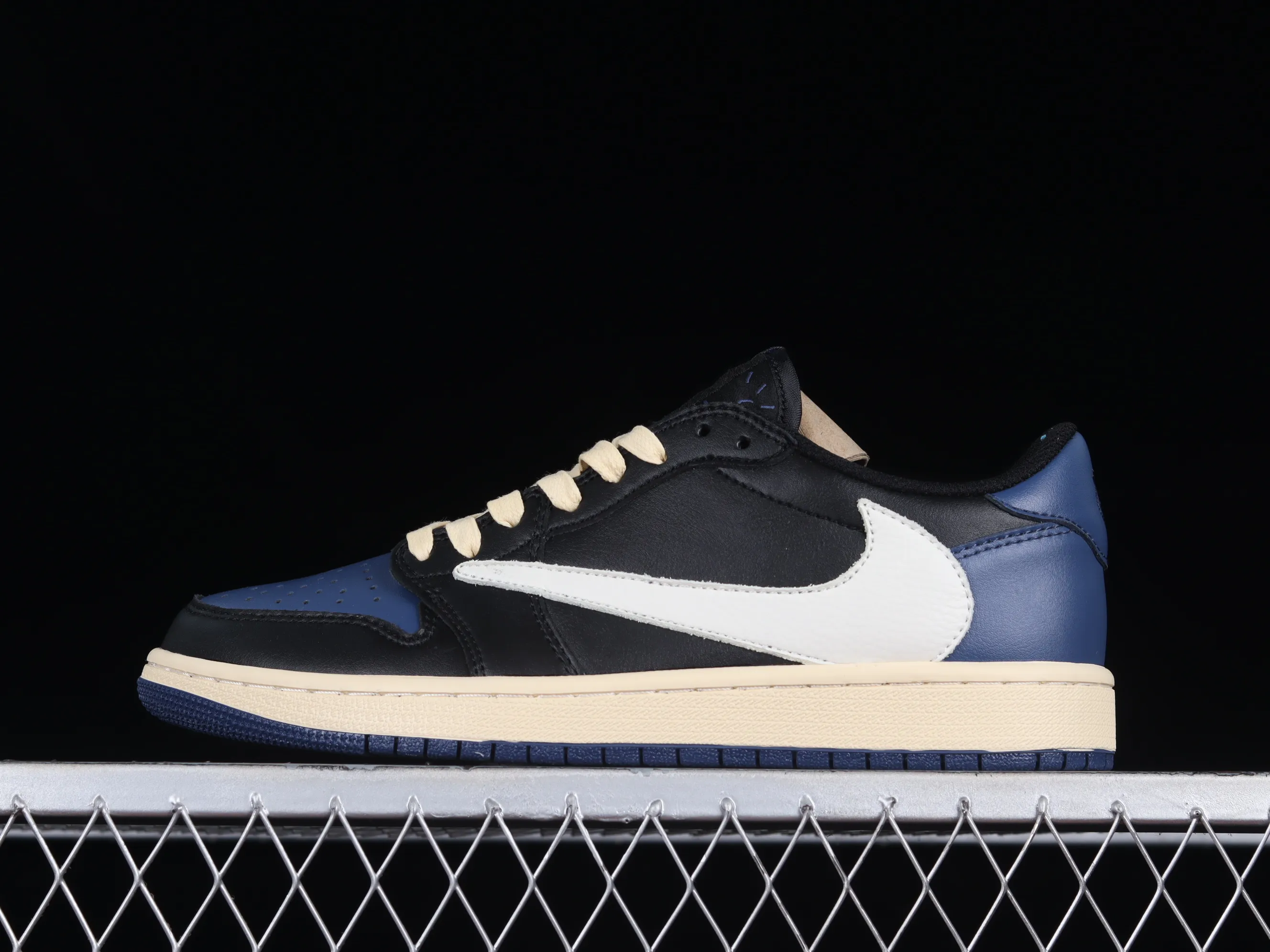 All categories Air Jordan Jordan series basketball shoes Air Jordan 1 Low Travis Scott x Air Jordan 1 AJ1 Joe 1 Overhook low-top basketball shoes DM7866-041